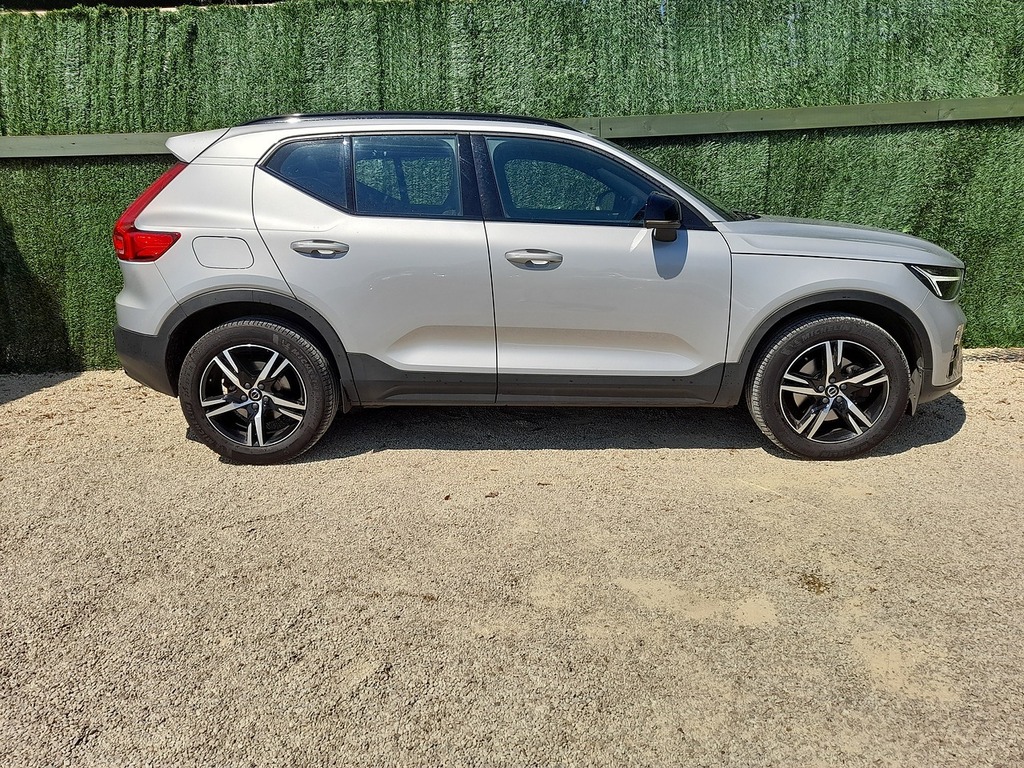 Volvo XC40 B3 Mhev Plus RX72OGM Silver #2