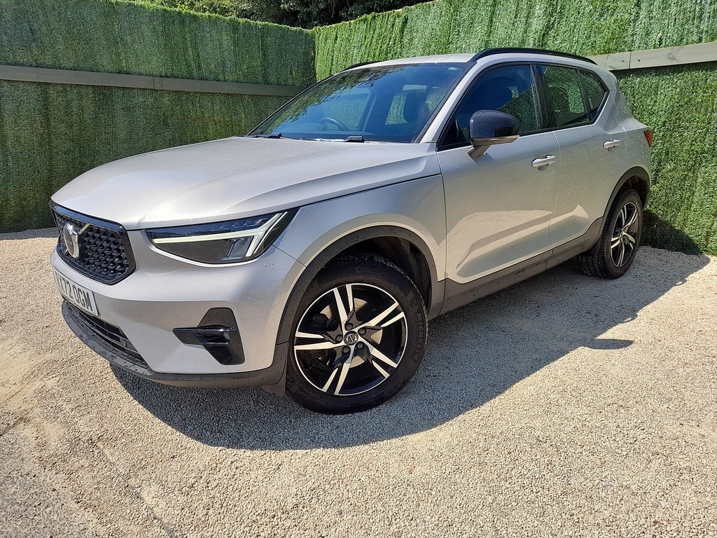 Volvo XC40 B3 Mhev Plus RX72OGM Silver #4