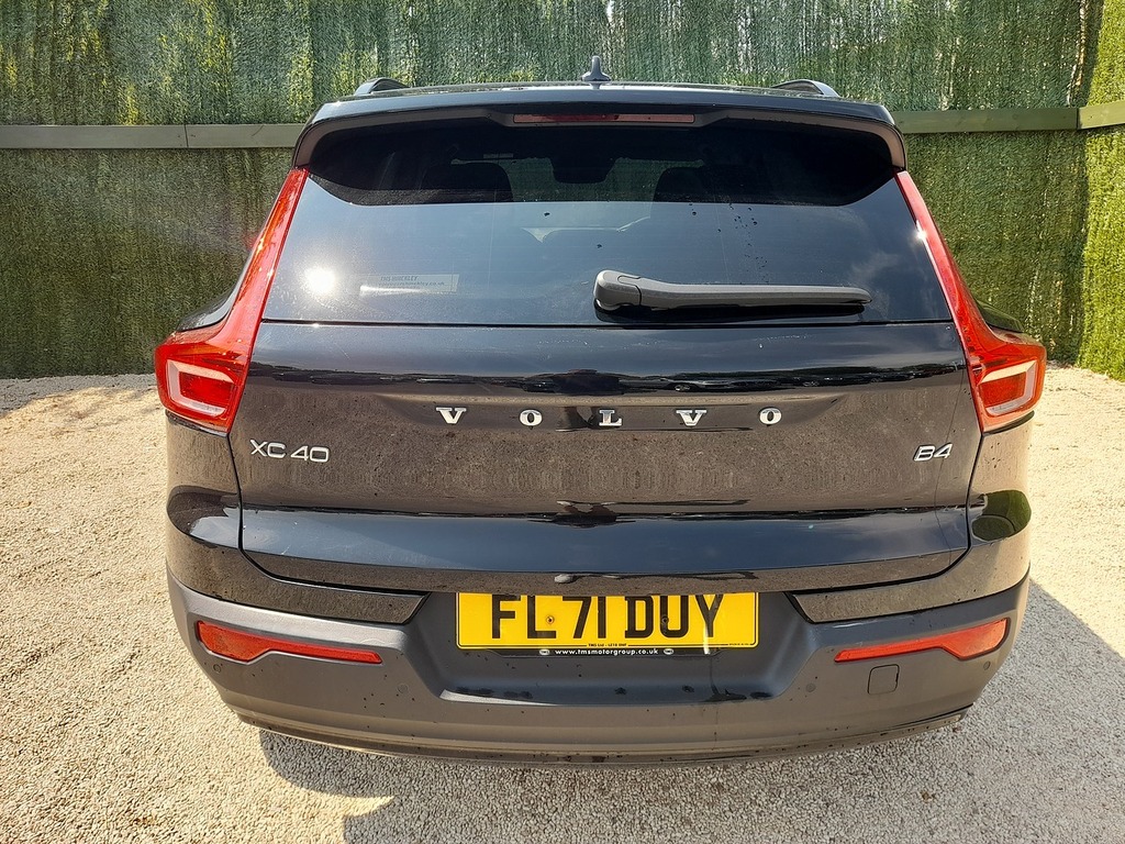 Volvo XC40 B4 Mhev R-design Black #6