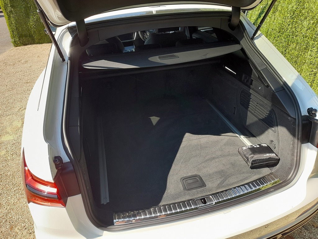 Audi A6 Avant S Line White #31