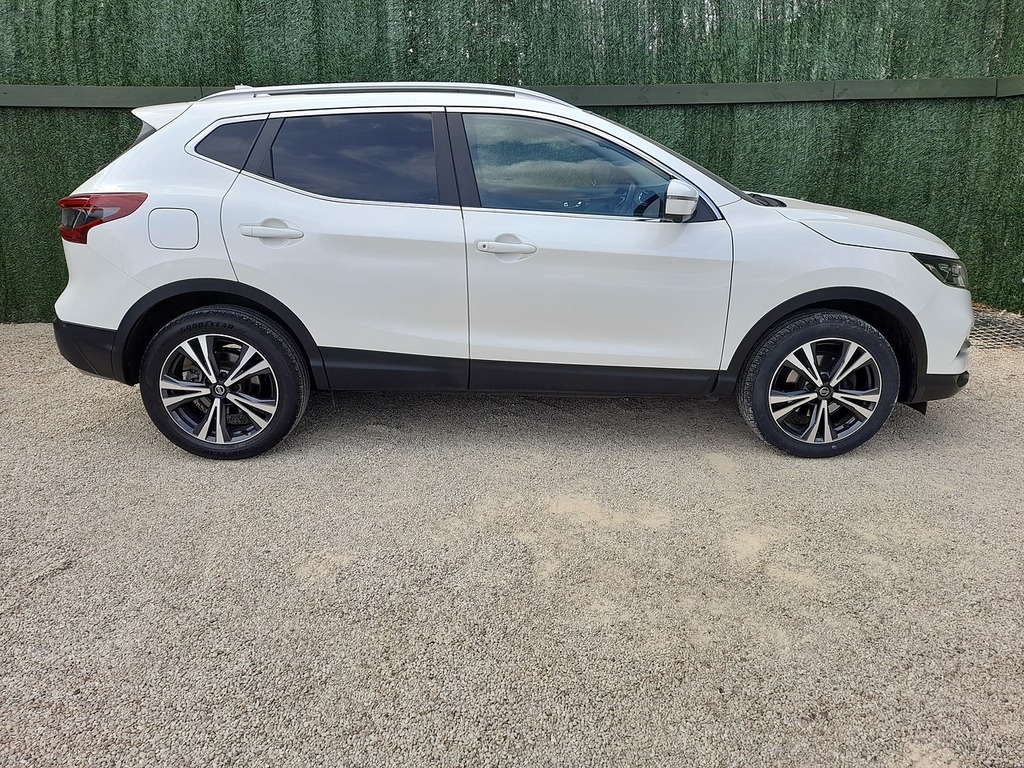 Nissan Qashqai Dig-t N-connecta LM21MLE White #2