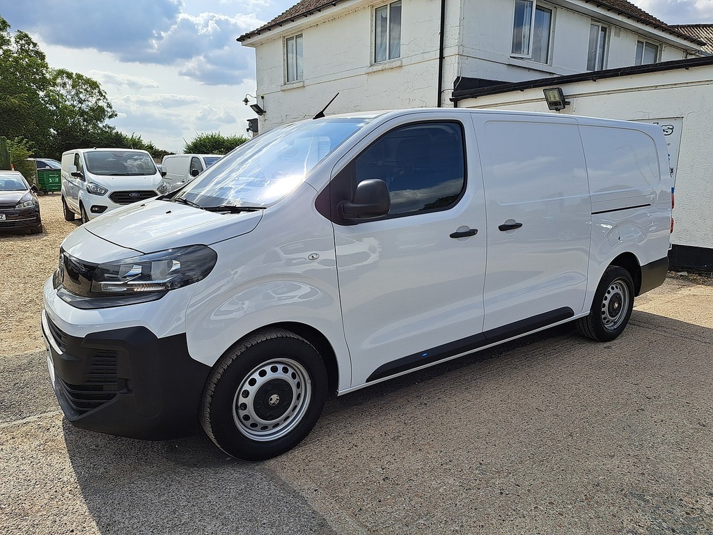 Vauxhall Vivaro L2h1 Van 2.0D 145 Pro Silver #21