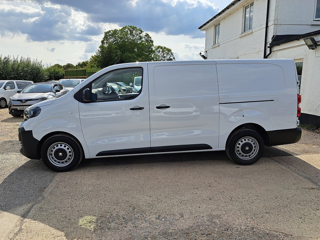 Vauxhall Vivaro L2h1 Van 2.0D 145 Pro Silver #23