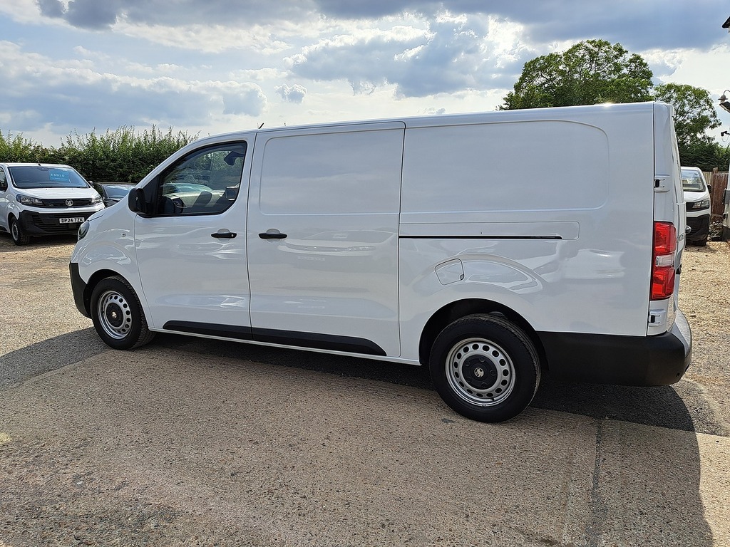 Vauxhall Vivaro L2h1 Van 2.0D 145 Pro Silver #27