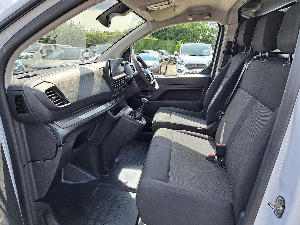 Vauxhall Vivaro L2h1 Van 2.0D 145 Pro Silver #22