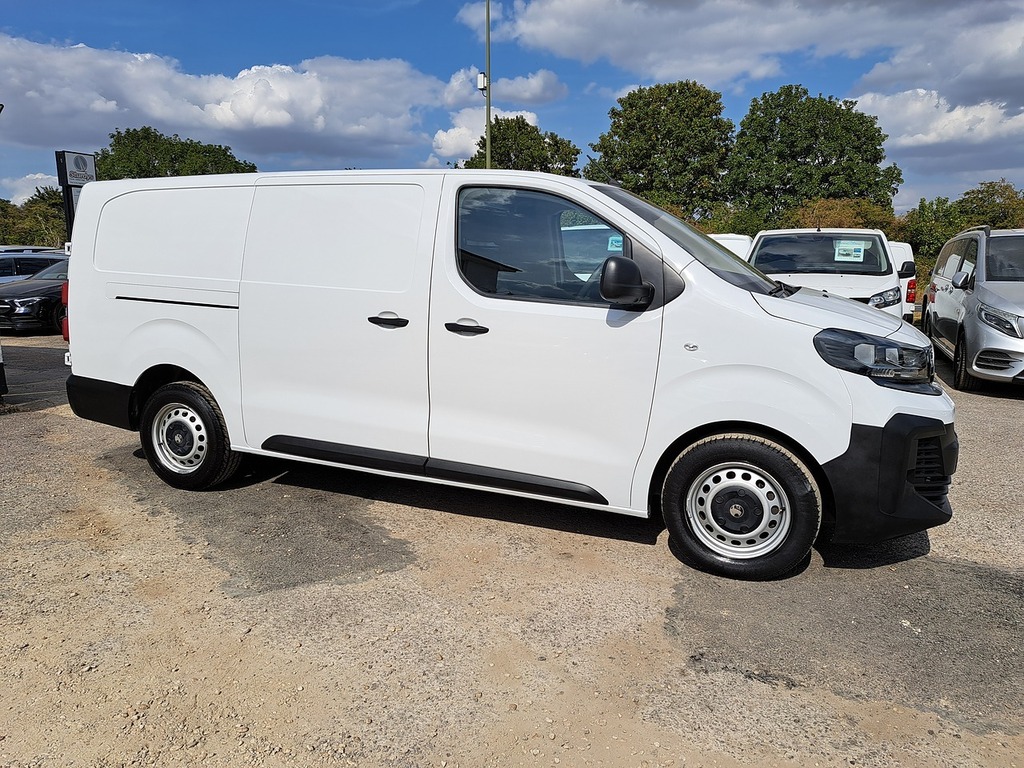 Vauxhall Vivaro L2h1 Van 2.0D 145 Pro Silver #7
