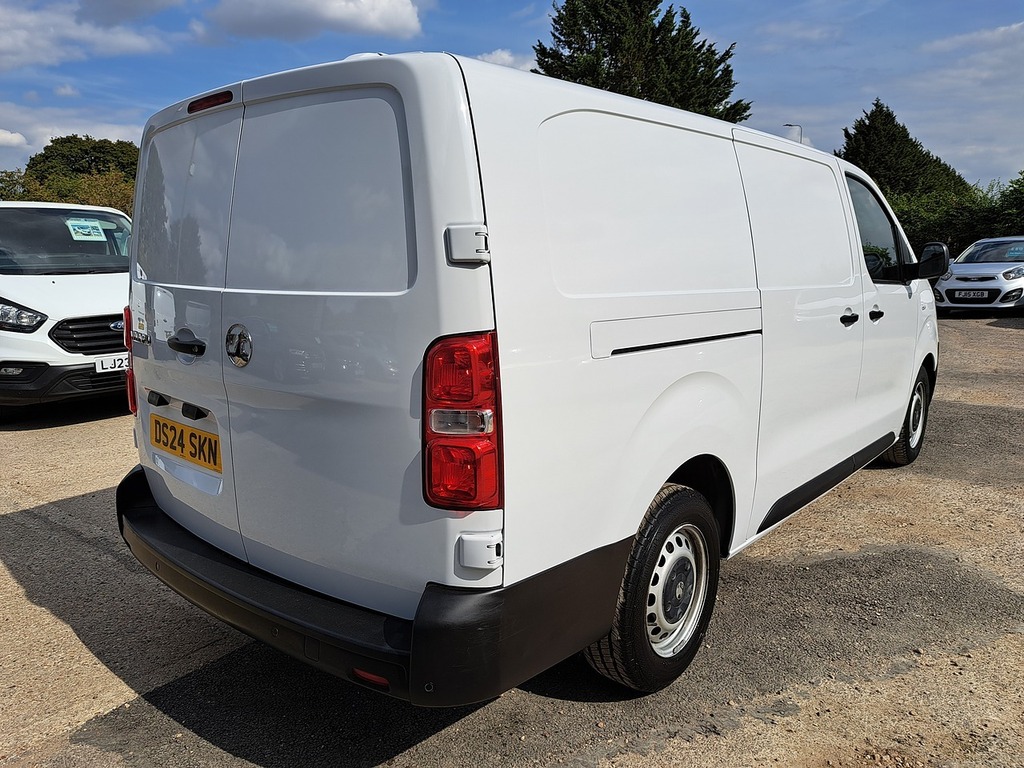 Vauxhall Vivaro L2h1 Van 2.0D 145 Pro Silver #13