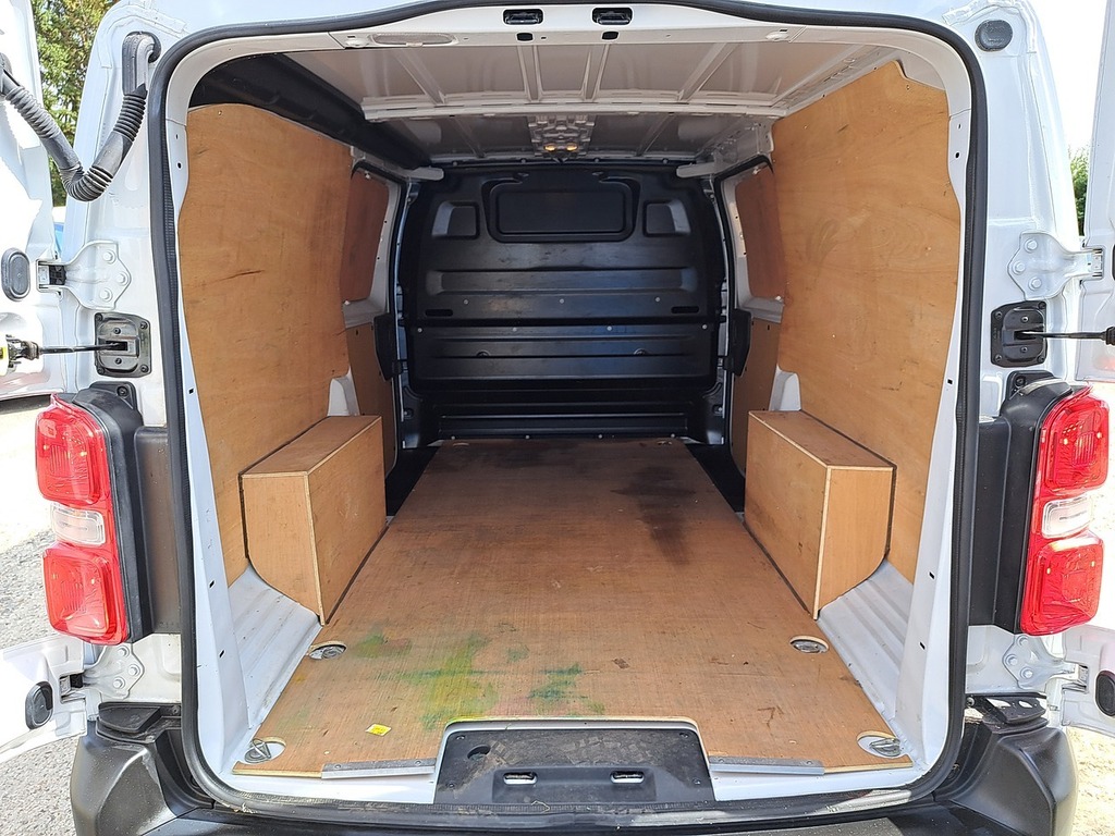 Vauxhall Vivaro L2h1 Van 2.0D 145 Pro Silver #17