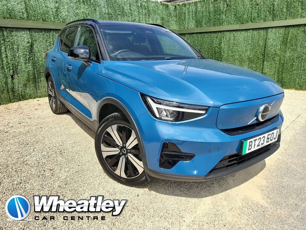 Volvo XC40 Core Blue