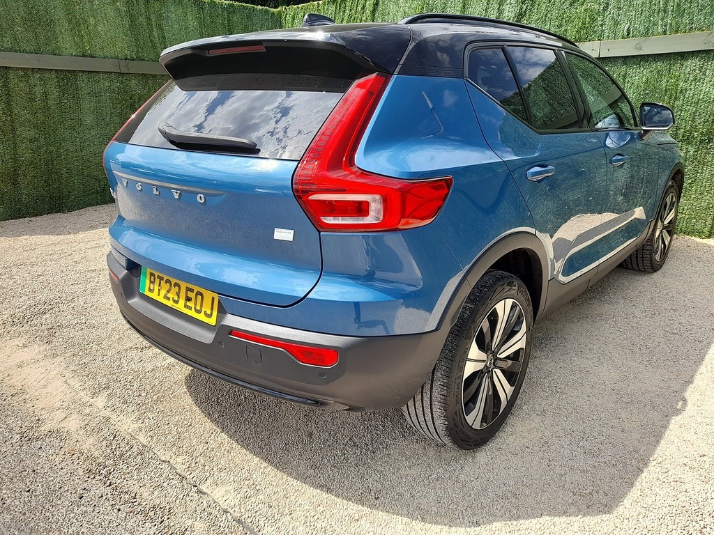 Volvo XC40 Core Blue #6