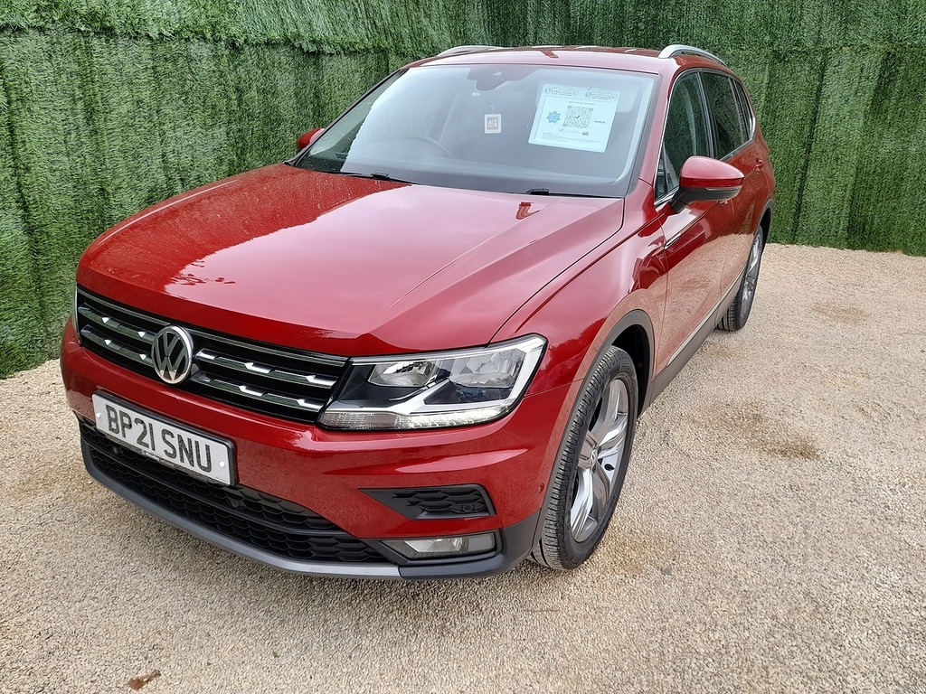 Volkswagen Tiguan Allspace Tsi Evo Match Red #4