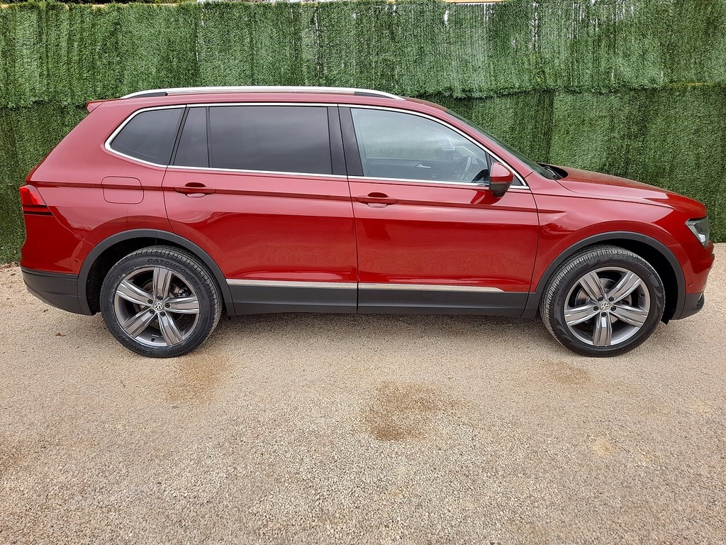 Volkswagen Tiguan Allspace Tsi Evo Match Red #2