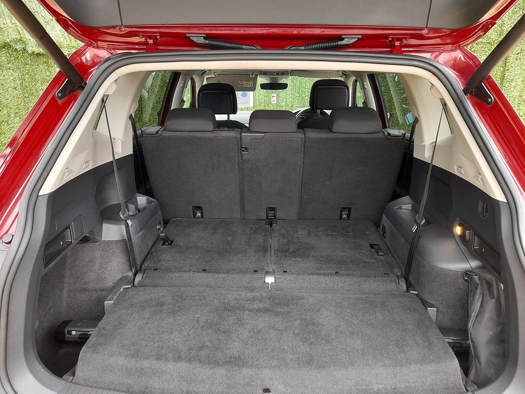 Volkswagen Tiguan Allspace Match White #10