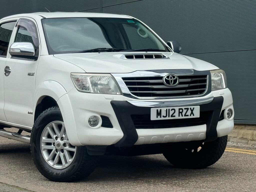 Toyota HILUX 3.0 D-4d Invincible Pickup Double Cab M Black #9