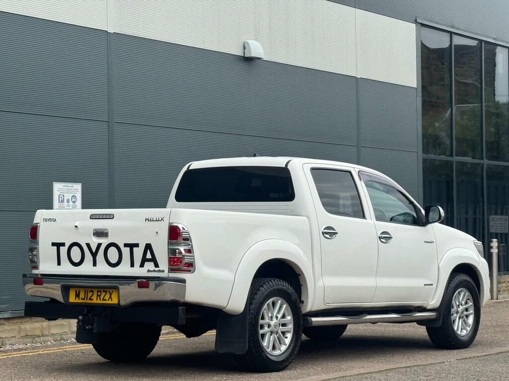 Toyota HILUX 3.0 D-4d Invincible Pickup Double Cab M Black #13