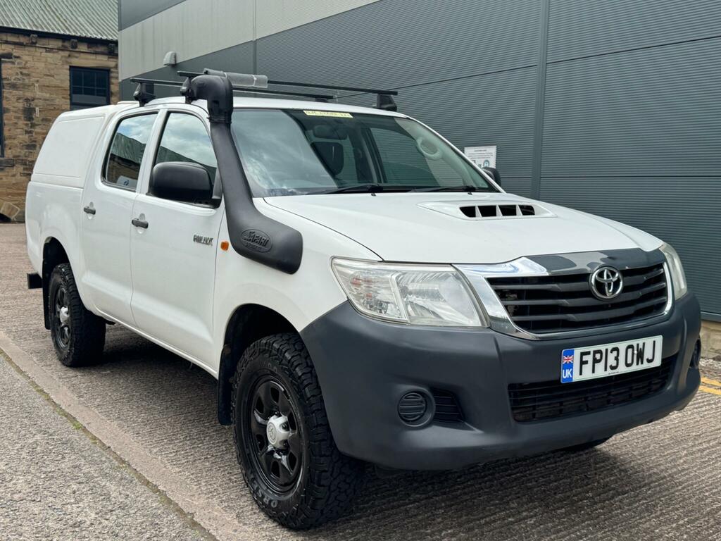 Toyota HILUX Hl2 White