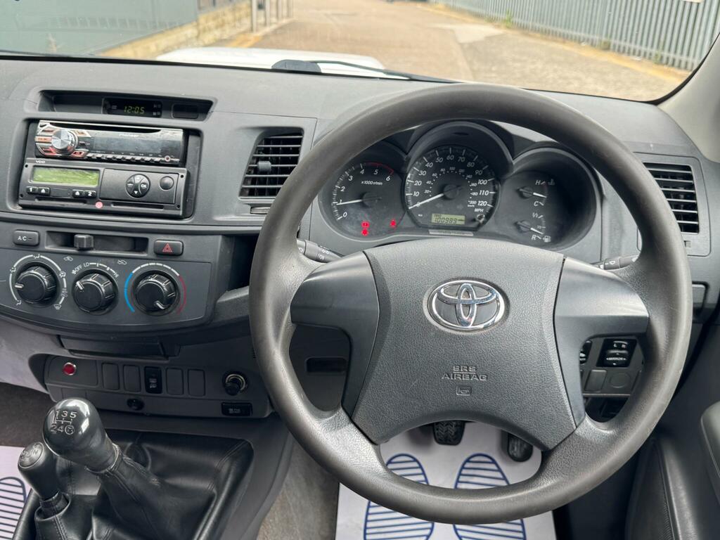 Toyota HILUX 3.0 Invincible 4X4 Blue #33