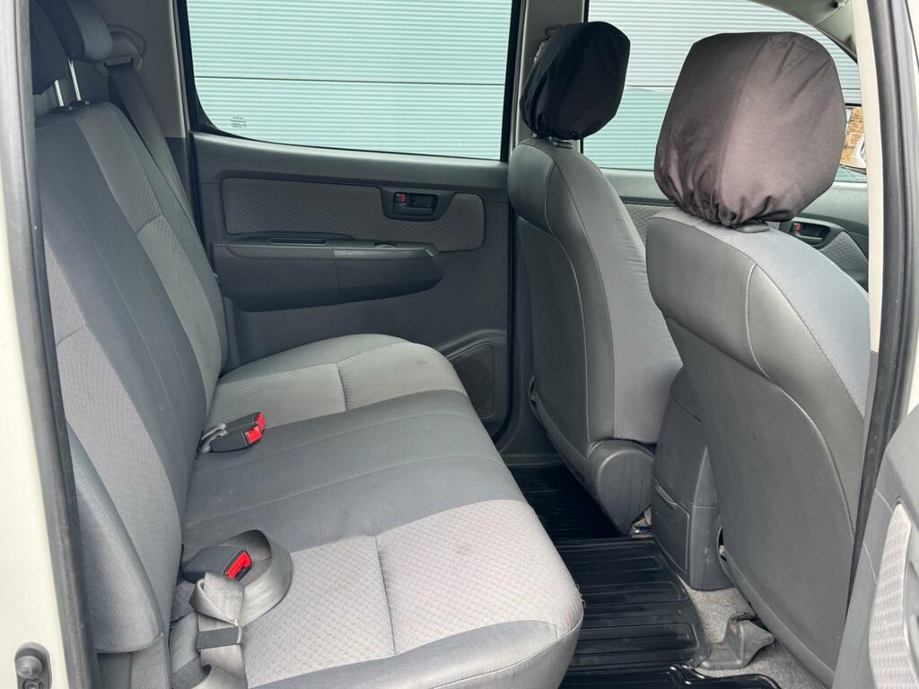 Toyota HILUX 3.0 Invincible 4X4 Blue #32