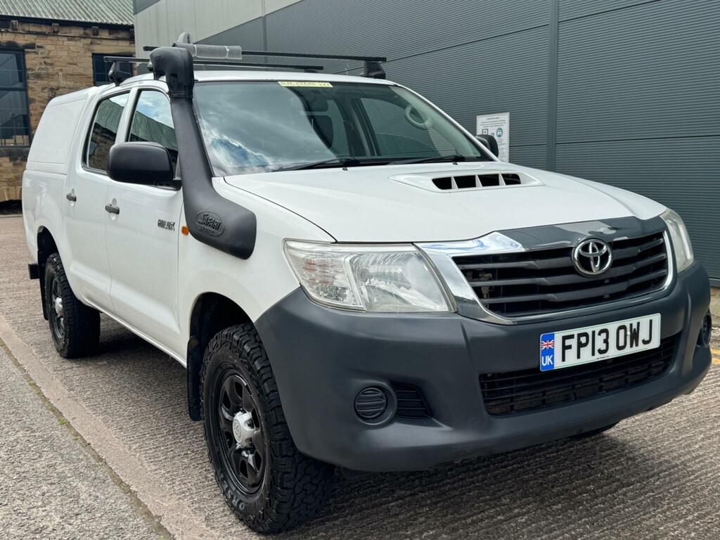 Toyota HILUX Hl2 White #6