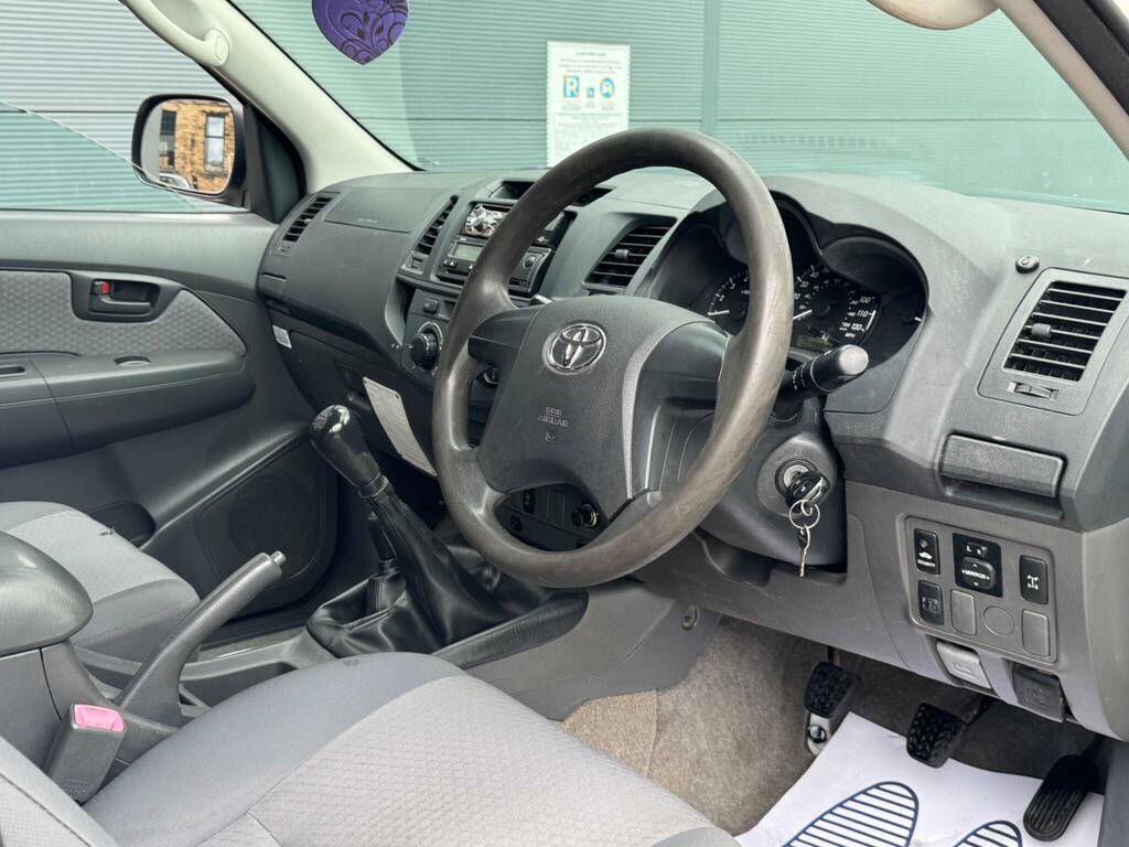 Toyota HILUX 3.0 Invincible 4X4 Blue #35