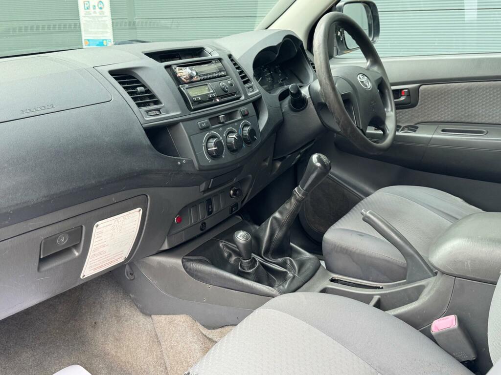 Toyota HILUX 3.0 Invincible 4X4 Blue #26
