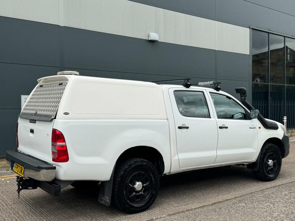 Toyota HILUX Hl2 White #3
