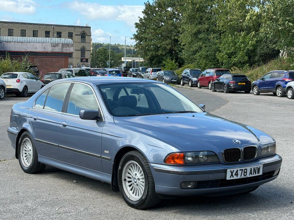BMW 5 Series Se Blue #2