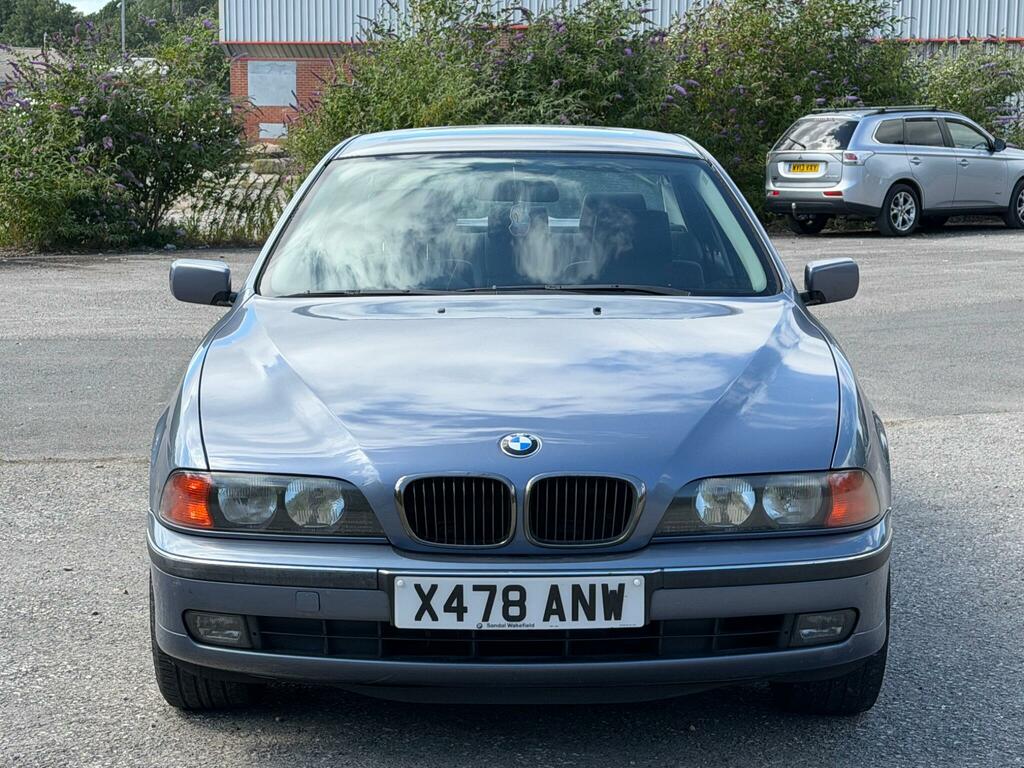 BMW 5 Series Se Blue #3