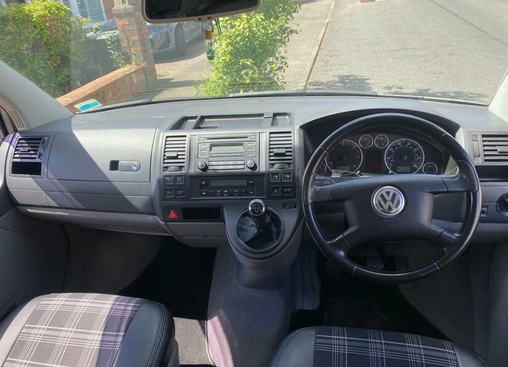 Volkswagen Caravelle Executive Beige #6