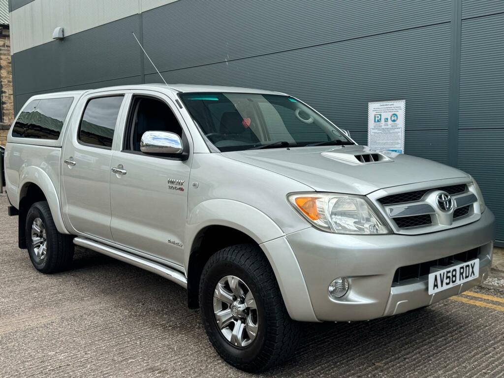 Toyota HILUX Invincible Silver #6