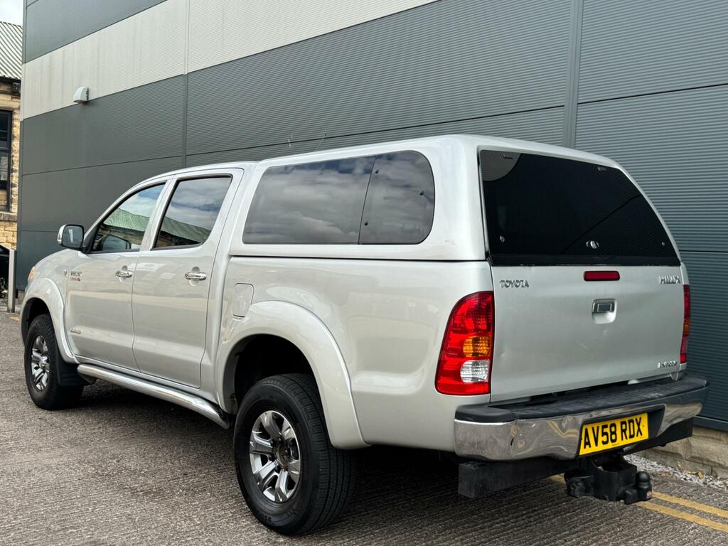 Toyota HILUX 4X4 D-4d Dc Silver #16