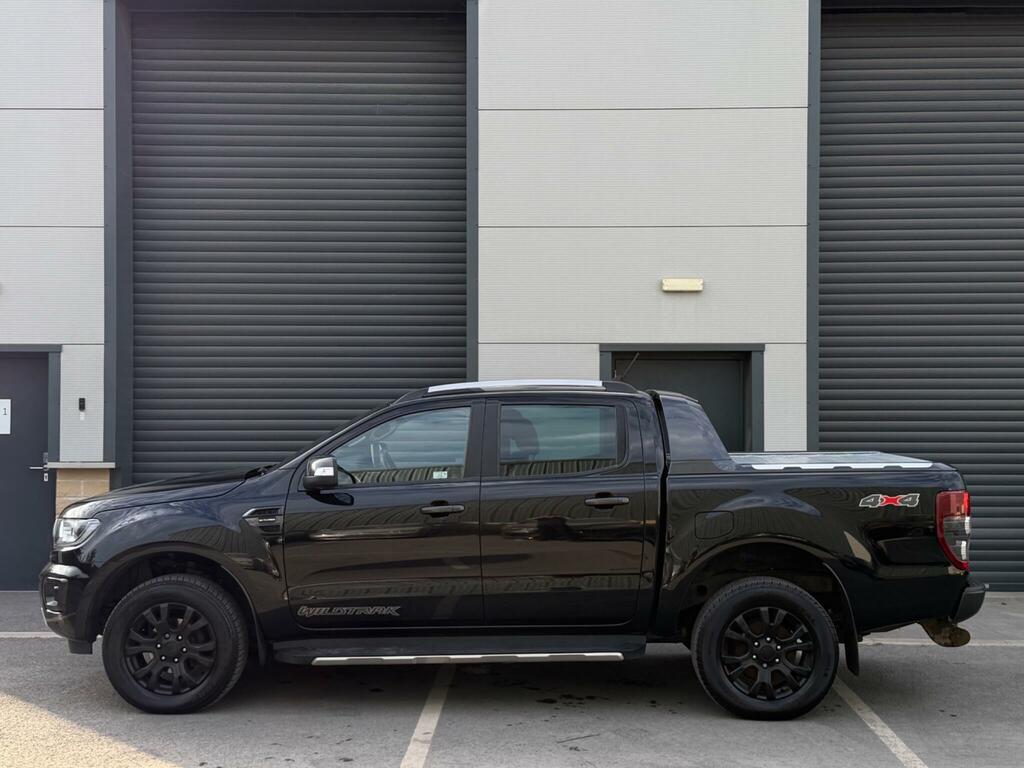 Ford Ranger Wildtrak Black #4