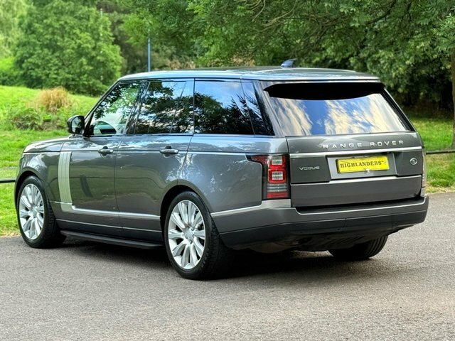 Land Rover Range Rover 2018 3.0 Td V6 Voque Panoramic Roof Tv Car Play Sa Grey #3