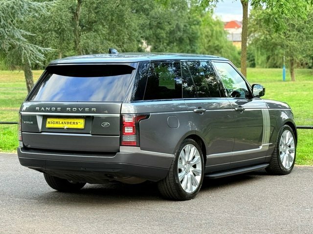 Land Rover Range Rover 2018 3.0 Td V6 Voque Panoramic Roof Tv Car Play Sa Grey #4