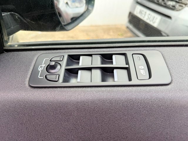 Land Rover Discovery Sport Ed4 Se Suv Blue #37