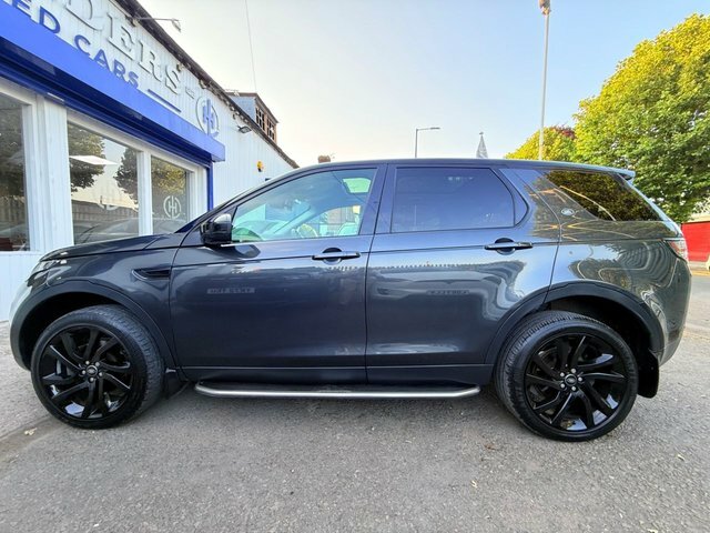 Land Rover Discovery Sport 2018 2.0 Td4 Hse Black Side Steps Heated Seats Cam Black #4