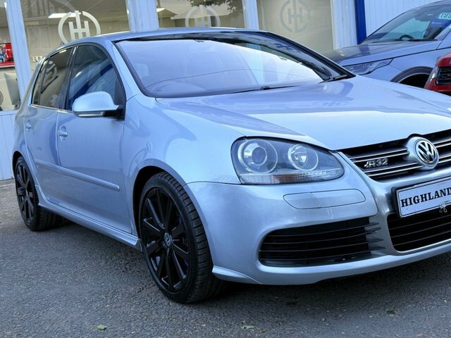 Volkswagen Golf Hatchback Black #26