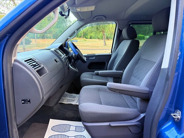 Volkswagen Caravelle Mpv Silver #31