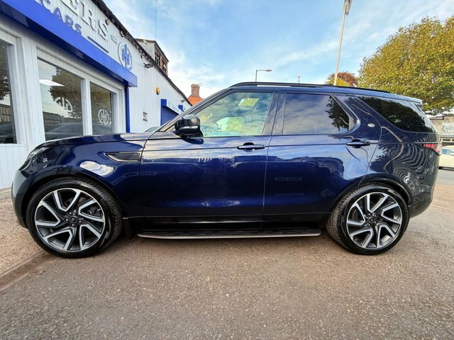 Land Rover Discovery 2019 3.0 Sd V6 Hse Black Pack Open Pan Roof Digita Blue #3