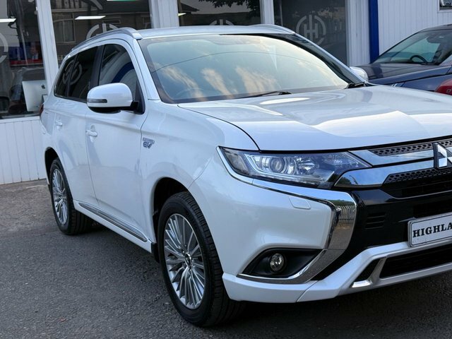 Mitsubishi Outlander Hybrid #25
