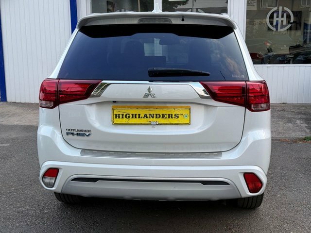 Mitsubishi Outlander Hybrid #14
