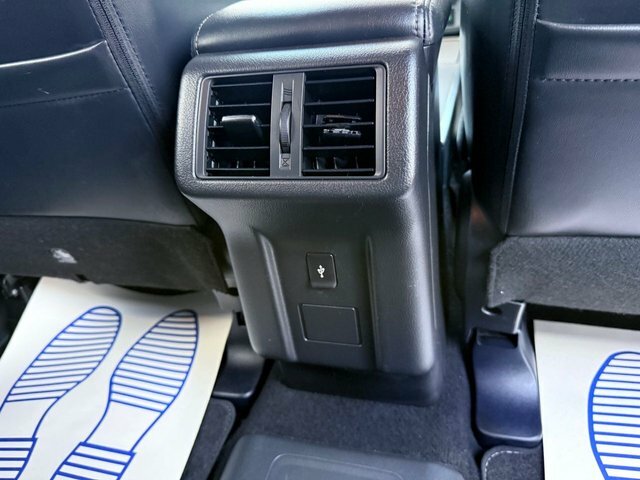 Mitsubishi Outlander Hybrid #34