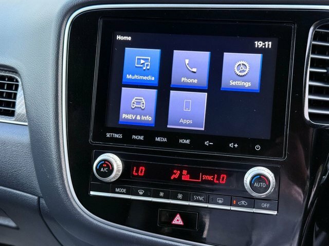 Mitsubishi Outlander Hybrid #22