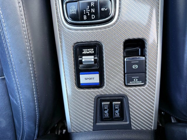Mitsubishi Outlander Hybrid #31