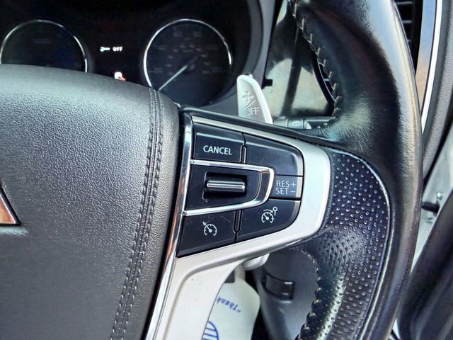 Mitsubishi Outlander Hybrid #20