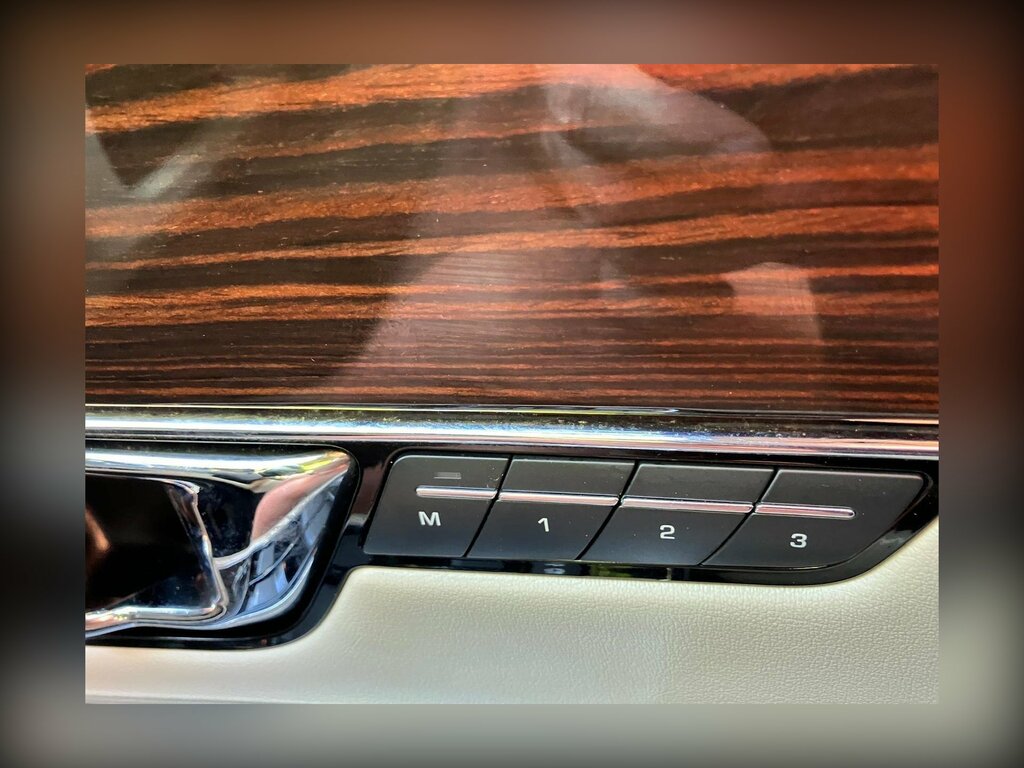 Jaguar XJ  Silver #22