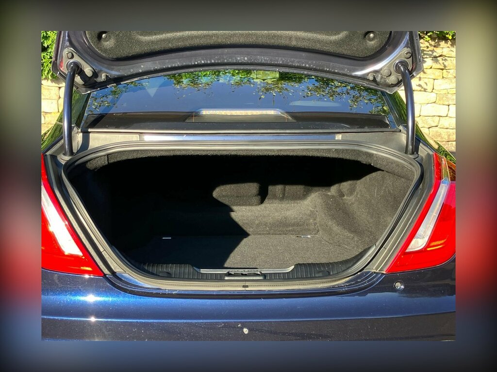 Jaguar XJ  Silver #26