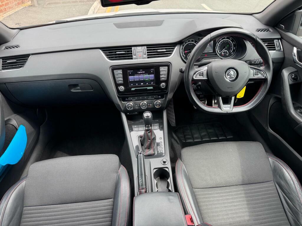Skoda Octavia 2.0 Tdi Vrs Dsg Euro 5 S S White #6