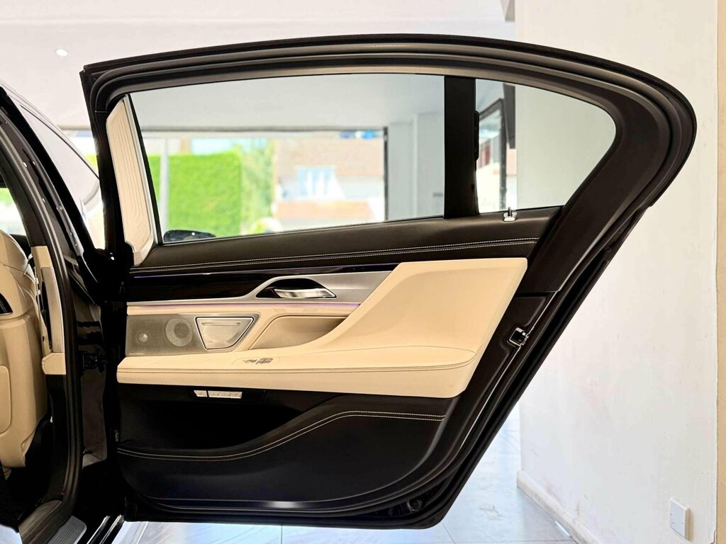 BMW 7 Series Saloon 3.0 730Ld M Sport Euro 6 Ss 20 Black #22