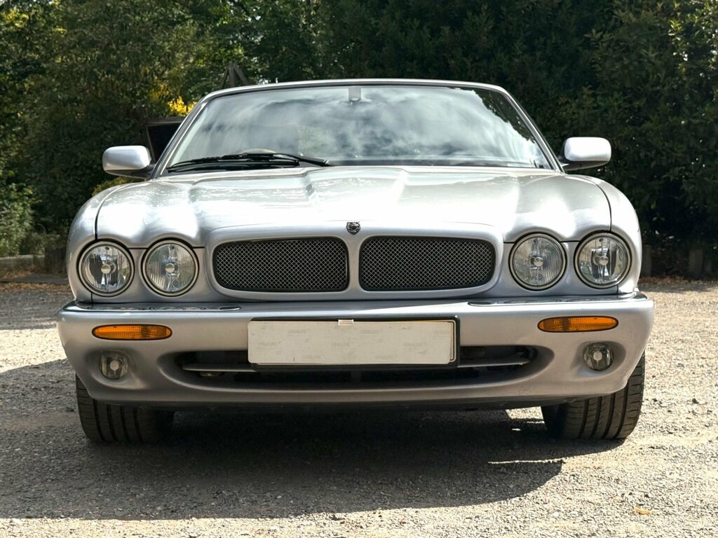 Jaguar XJ 8 Executive Red #38